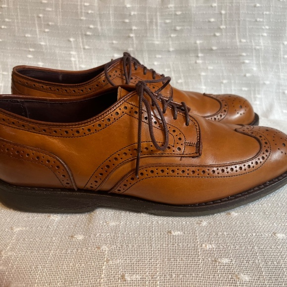 Allen Edmonds men’s 8 Road Warrior wingtip shoes main image 5